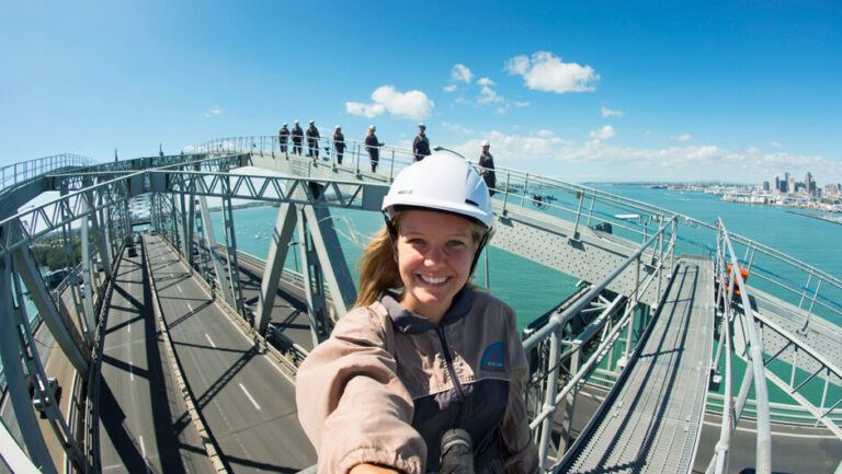 Auckland Bridge Bungy - AJ Hackett Bungy