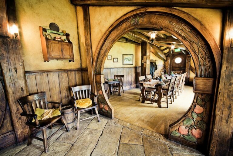 Hobbiton Movie Set