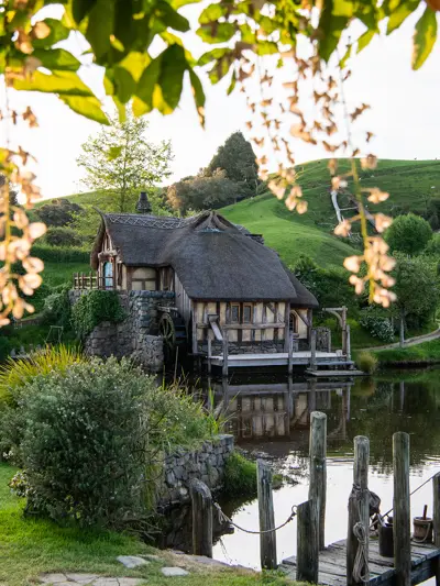 Hobbiton Movie Set