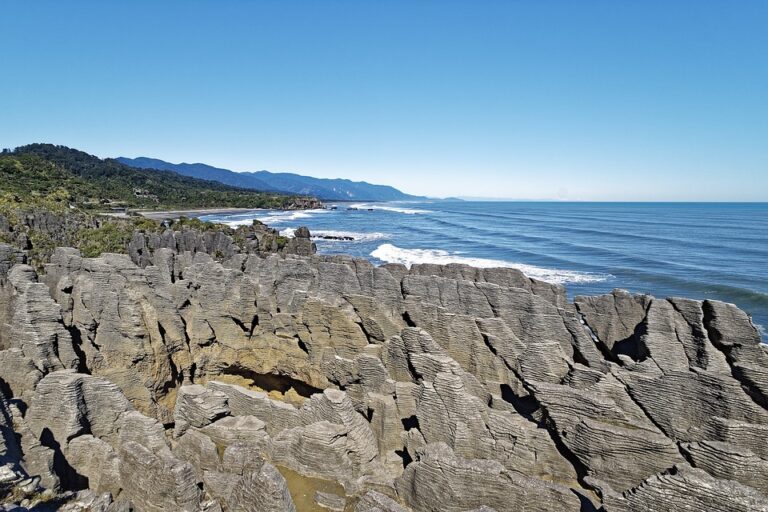 Pancake Rocks and Blowholes Walk